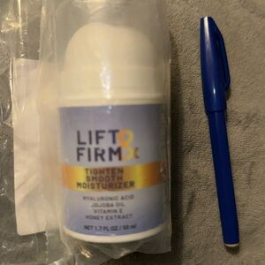 NWT lift and firm tighten smooth moisturizer 1.7 fluid ounces
